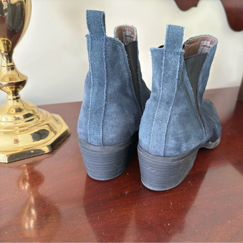 White Mountain‎ Women's Suede Leather Hammond Ankle Bootie Blue Size 9